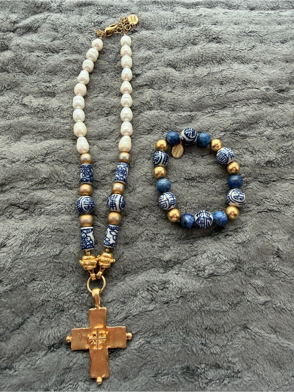 Susan Shaw necklace and bracelet set